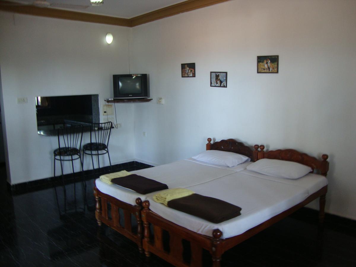 Leon Hide Out Guest House Vāsco Da Gāma Dış mekan fotoğraf