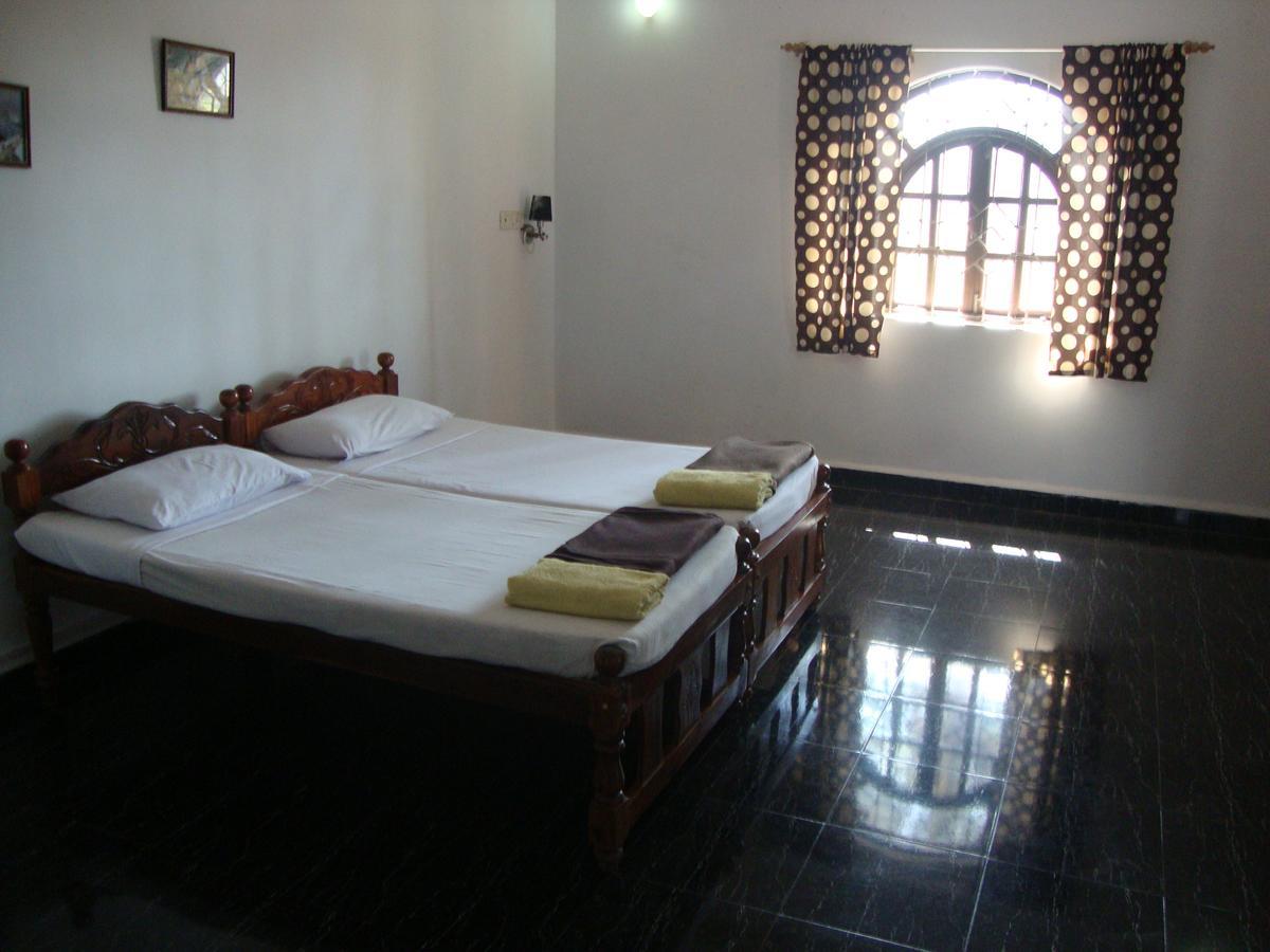 Leon Hide Out Guest House Vāsco Da Gāma Dış mekan fotoğraf