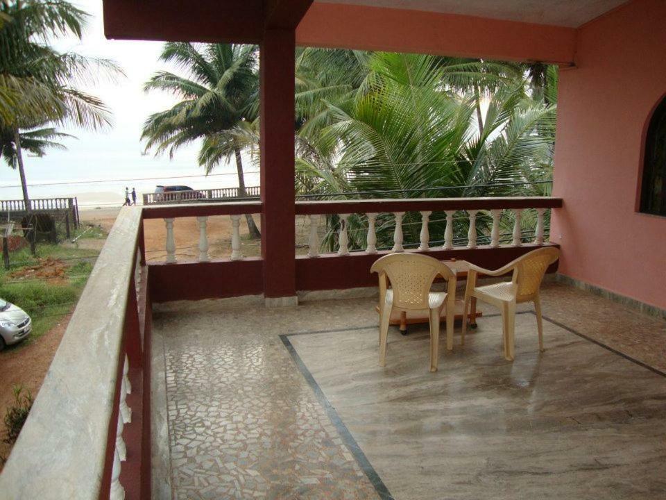 Leon Hide Out Guest House Vāsco Da Gāma Dış mekan fotoğraf